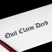 Woodbridge divocre lawyers advise when a quitclaim deed should be signed during a divorce.