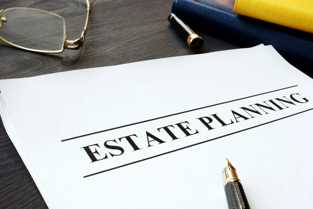 Estate planning documents and house keys